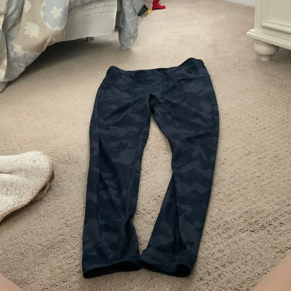 Gapfit blackout technology workout leggings blue camo